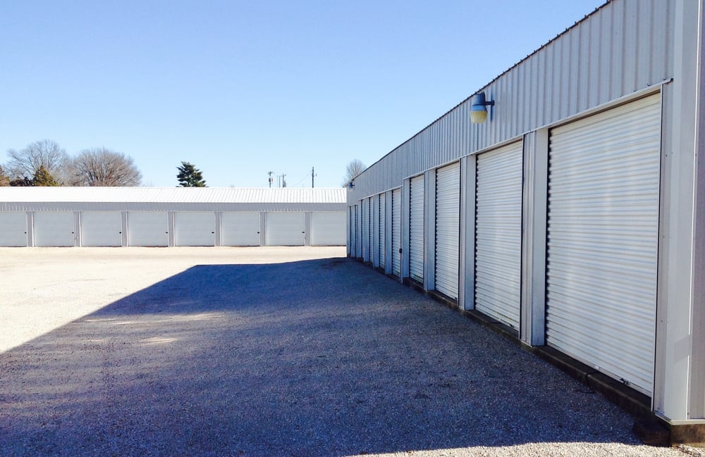 VERSAILLES STORAGE CENTRE 609 W Newton St, Versailles, Missouri Self Storage Phone Number