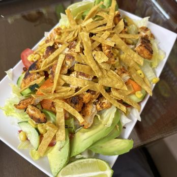 Torteria San Lenchito - Pollo ensalada - Mexican Near Me - Chicago, Illinois Torteria San Lenchito - Pollo ensalada - Mexican Near Me - Chicago, Illinois