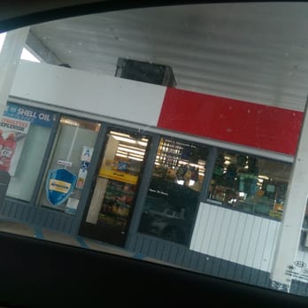 Shell - Just waiting for my gas to pump. - Gas Stations Near Me - Gardena, California Shell - Just waiting for my gas to pump. - Gas Stations Near Me - Gardena, California