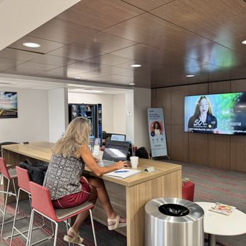 Hall Toyota Virginia Beach - Waiting area - Auto Repair Near Me - Virginia Beach, Virginia Hall Toyota Virginia Beach - Waiting area - Auto Repair Near Me - Virginia Beach, Virginia
