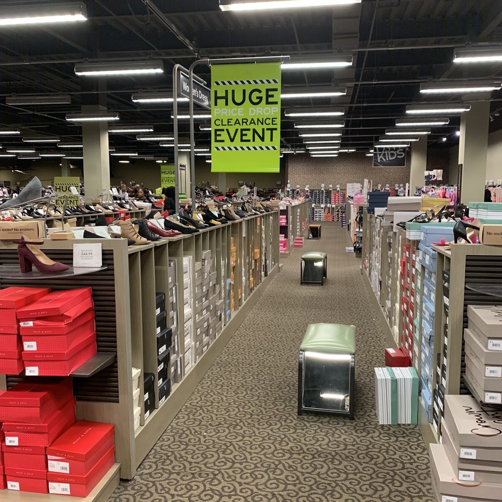 DSW Designer Shoe Warehouse - Shoe Stores Near Me - Atlanta, Georgia