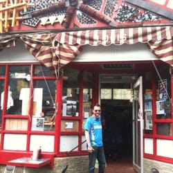 Louis Family Restaurant - Xande