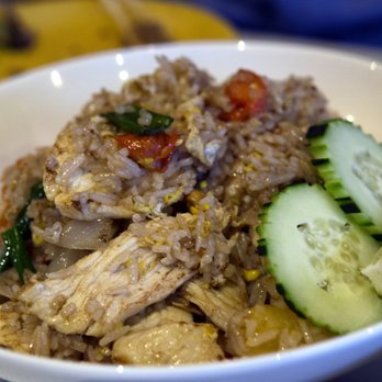 Kin'd - Pineapple Fried Rice with Chicken: Seemed pre-made and steamed to heat. - Thai Near Me - Fresh Meadows, New York