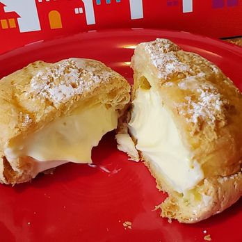 Beard Papa’s - Cream Puff - Desserts Near Me - Cerritos, California