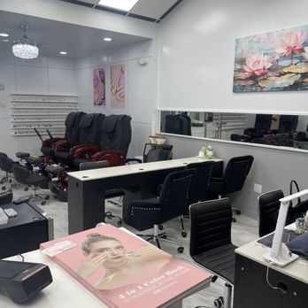 International Nails II - Nail Salons Near Me - Doral, Florida