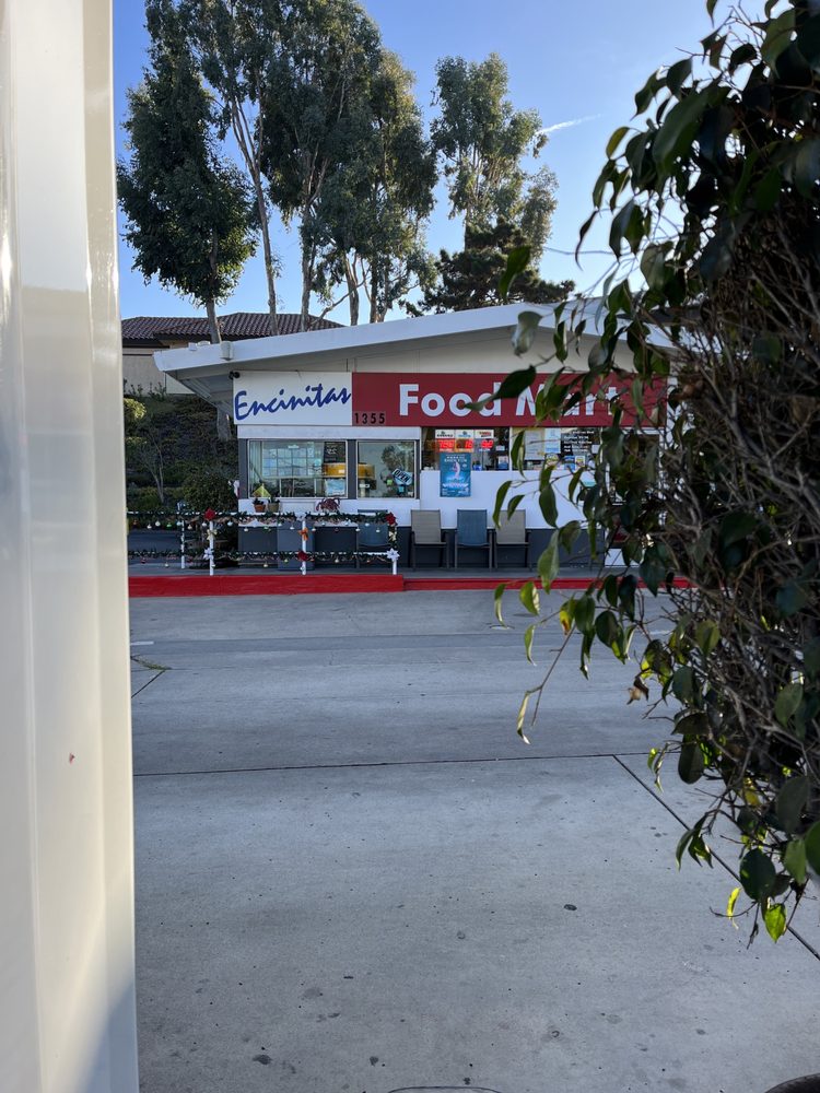 San Diego Gas & Car Wash Logo