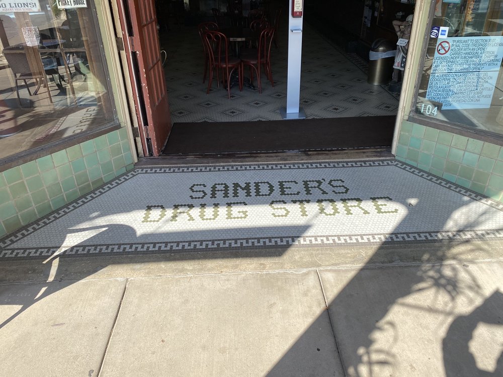 SANDERS DRUG STORE Updated September 2024 15 Photos 104 S Main St