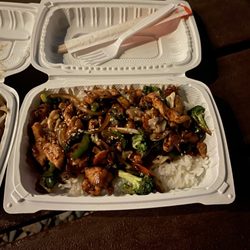 HuKa Sushi Asian Food Trailer - Chicken Teriyaki Bowl