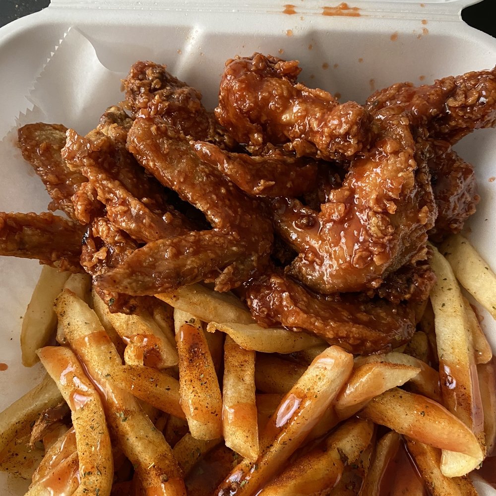 Joe Willie's Seafood and Bar - Chicken Wings - Seafood Near Me - Chicago, Illinois
