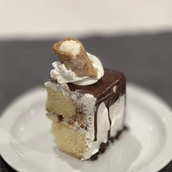 Publix - Duncan - Cannoli cake layers!