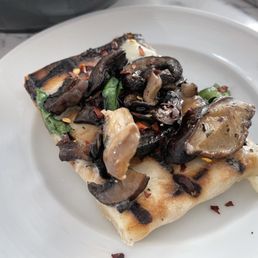 Mushroom and fontina flatbread