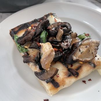 Carrie's Conservatory - Mushroom and fontina flatbread - Cafes Near Me - Alpharetta, Georgia