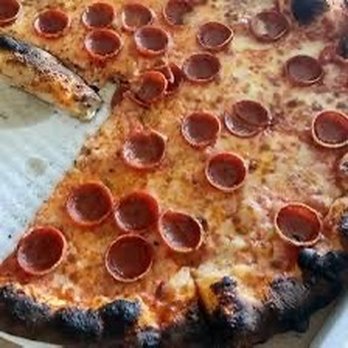 Black Cat Pizzeria - Pizza Near Me - Yulee, Florida