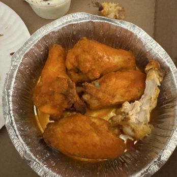 Gino's Pizza SLO - Chicken wings - Pizza Near Me - San Luis Obispo, California