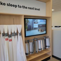 Mattress Firm Outlet - Lake Grove