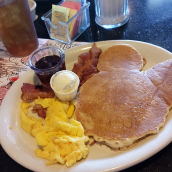 Chelly's Cafe - Kids cakes! - Cafes Near Me - Palmdale, California