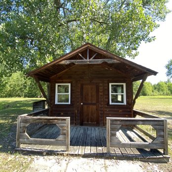 26 Mile Nature Preserve - Old cabin along the path. - Hiking Near Me - Macomb, Michigan 26 Mile Nature Preserve - Old cabin along the path. - Hiking Near Me - Macomb, Michigan