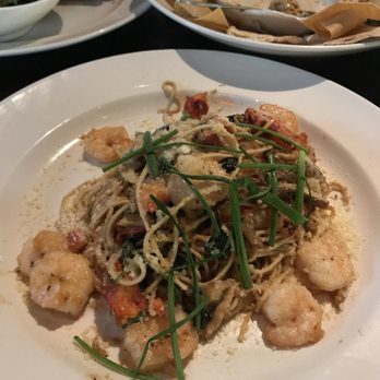 Yard House - shrimp, crab, lobster, shiitake mushrooms noodle - featured - New American Near Me - Atlanta, Georgia Yard House - shrimp, crab, lobster, shiitake mushrooms noodle - featured - New American Near Me - Atlanta, Georgia
