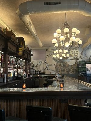 DeNucci's by null
