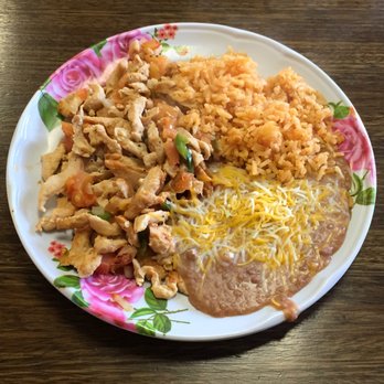 Carmen's Cocina II - Chicken Fajita Platter (Tortillas Not Shown) - Mexican Near Me - Olathe, Kansas Carmen's Cocina II - Chicken Fajita Platter (Tortillas Not Shown) - Mexican Near Me - Olathe, Kansas