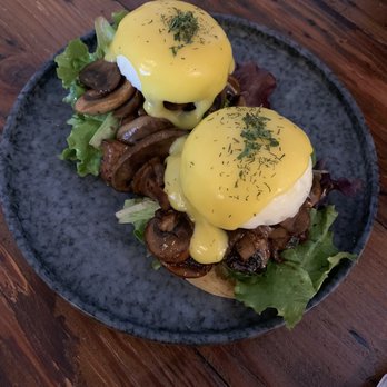 Aroma Craft Coffee - Mushroom Benedict - Coffee Roasteries Near Me - Walnut, California