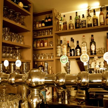 Pub Montmartre - Bistros Near Me - Paris, 75 Pub Montmartre - Bistros Near Me - Paris, 75