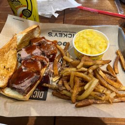 BBQ Goodness of the yummy Westerner! BBQ Goodness of the yummy Westerner!