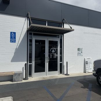 MoonGoat Coffee Roasters - Entrance - Coffee Roasteries Near Me - Costa Mesa, California MoonGoat Coffee Roasters - Entrance - Coffee Roasteries Near Me - Costa Mesa, California