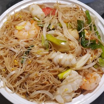 Coco Asian Cuisine Restaurant - Rice Noodle with seafood - Malaysian Near Me - Edison, New Jersey Coco Asian Cuisine Restaurant - Rice Noodle with seafood - Malaysian Near Me - Edison, New Jersey