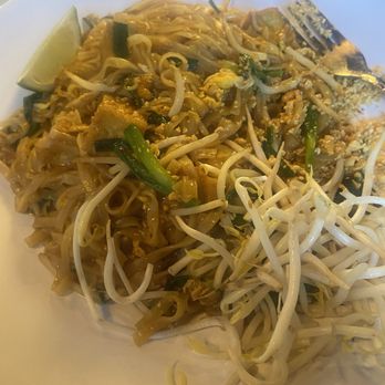 ZaZa Thai - Pad thai with tofu - Thai Near Me - Plano, Texas ZaZa Thai - Pad thai with tofu - Thai Near Me - Plano, Texas