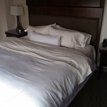 The Westin Seattle - King deluxe room - Hotels Near Me - Seattle, Washington