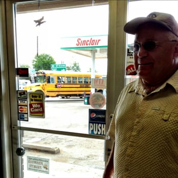 Canyon Corner/Sinclair Gas - a man standing in front of a gas station - Grocery Near Me - Cambridge, Idaho Canyon Corner/Sinclair Gas - a man standing in front of a gas station - Grocery Near Me - Cambridge, Idaho