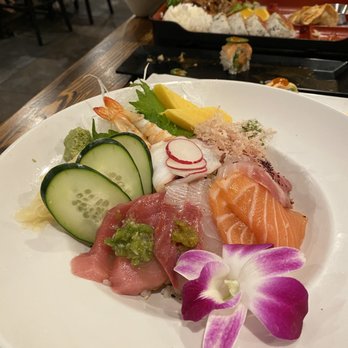 Chobop - Chirashi bowl - Sushi Bars Near Me - Costa Mesa, California