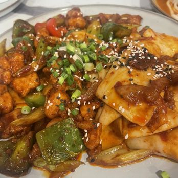 Silk Road Uyghur Cuisine - Stir Fried Chicken W. Noodle - Chinese Near Me - Cambridge, Massachusetts