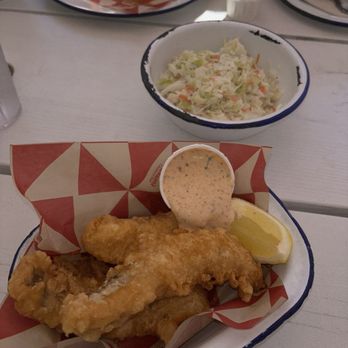 Parson's Chicken & Fish - Logan Square - Fish Fry + coleslaw - New American Near Me - Chicago, Illinois