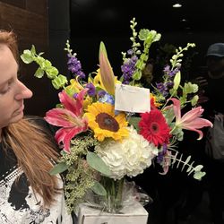 Designs East Florist - Flowers