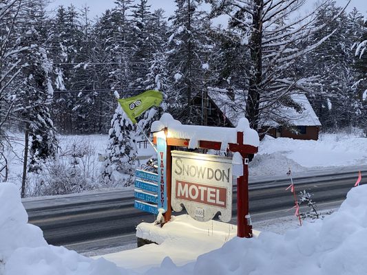 Snowdon Chalet Motel by null