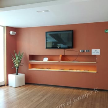Sala Joan Olivert - Airport Lounges Near Me - Manises, V