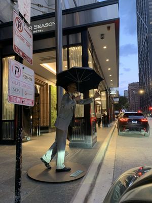 Four Seasons Hotel Chicago by null