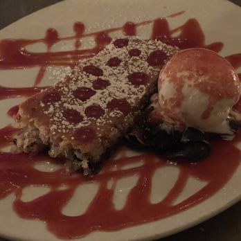 Bistro de la Gare - Chef special cake with fresh figs and berry sauce - French Near Me - South Pasadena, California