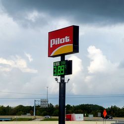Pilot Travel Center - Signage