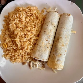 Carlos Mexican Restaurant - Burrito lunch special (son only likes ground beef and cheese no sauce) with double rice no beans - Mexican Near Me - Westland, Michigan Carlos Mexican Restaurant - Burrito lunch special (son only likes ground beef and cheese no sauce) with double rice no beans - Mexican Near Me - Westland, Michigan