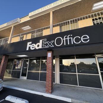 FedEx Office Print & Ship Center - FedEx Shop Exterior - Printing Services Near Me - Long Beach, California FedEx Office Print & Ship Center - FedEx Shop Exterior - Printing Services Near Me - Long Beach, California
