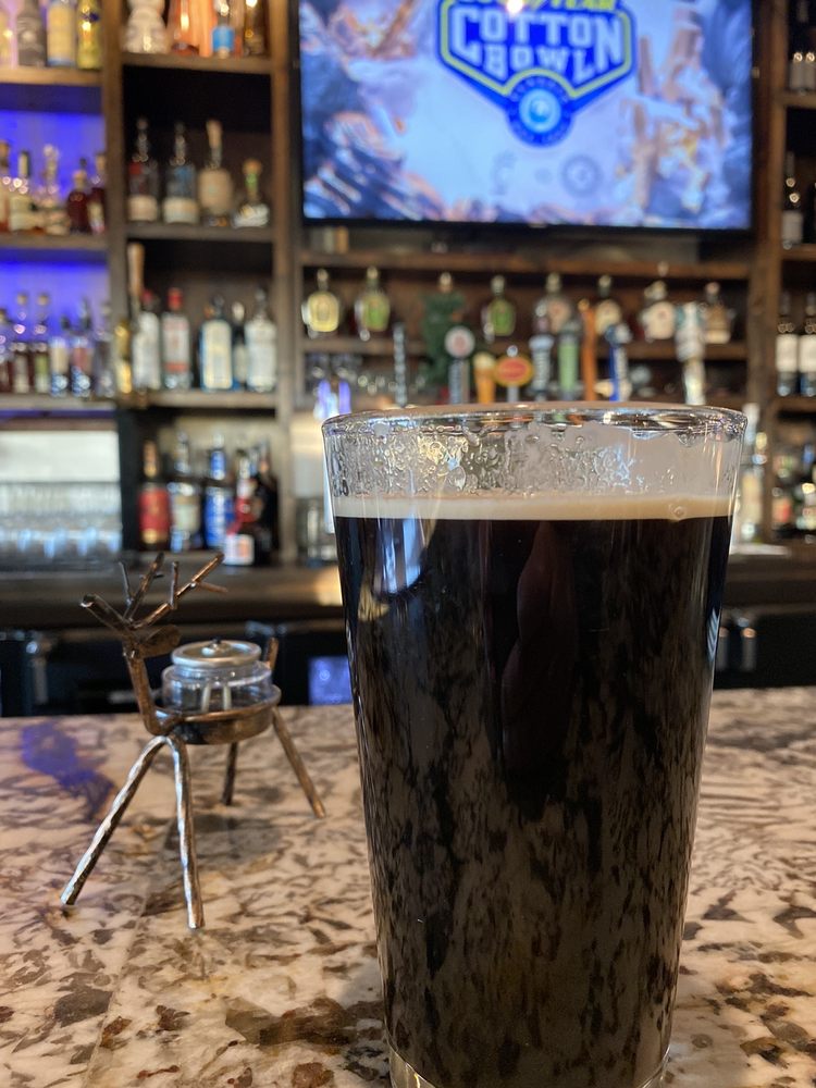 Demetris Woodstone Taverna