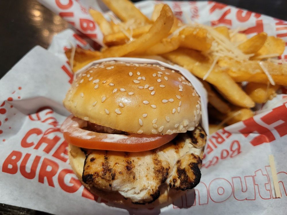 RED ROBIN GOURMET BURGERS AND BREWS 119 Photos & 121 Reviews 37701