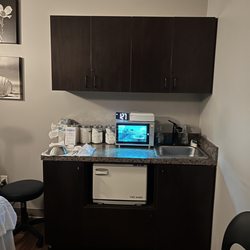Hand & Stone Massage and Facial Spa