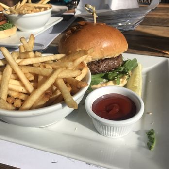 The Sunset Restaurant - Wagyu Beef Burger Lunch - New American Near Me - Malibu, California