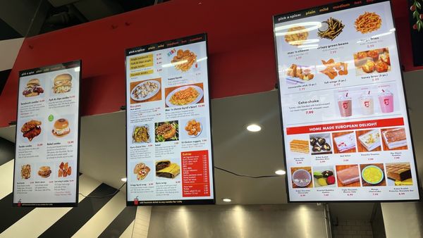 Byrd's Hot Chicken by null