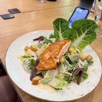 Pentahotel Restaurant - Salmon Fillet - International Near Me - Leipzig, SN