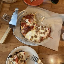 Gluten free pizza pepperoni and sausage